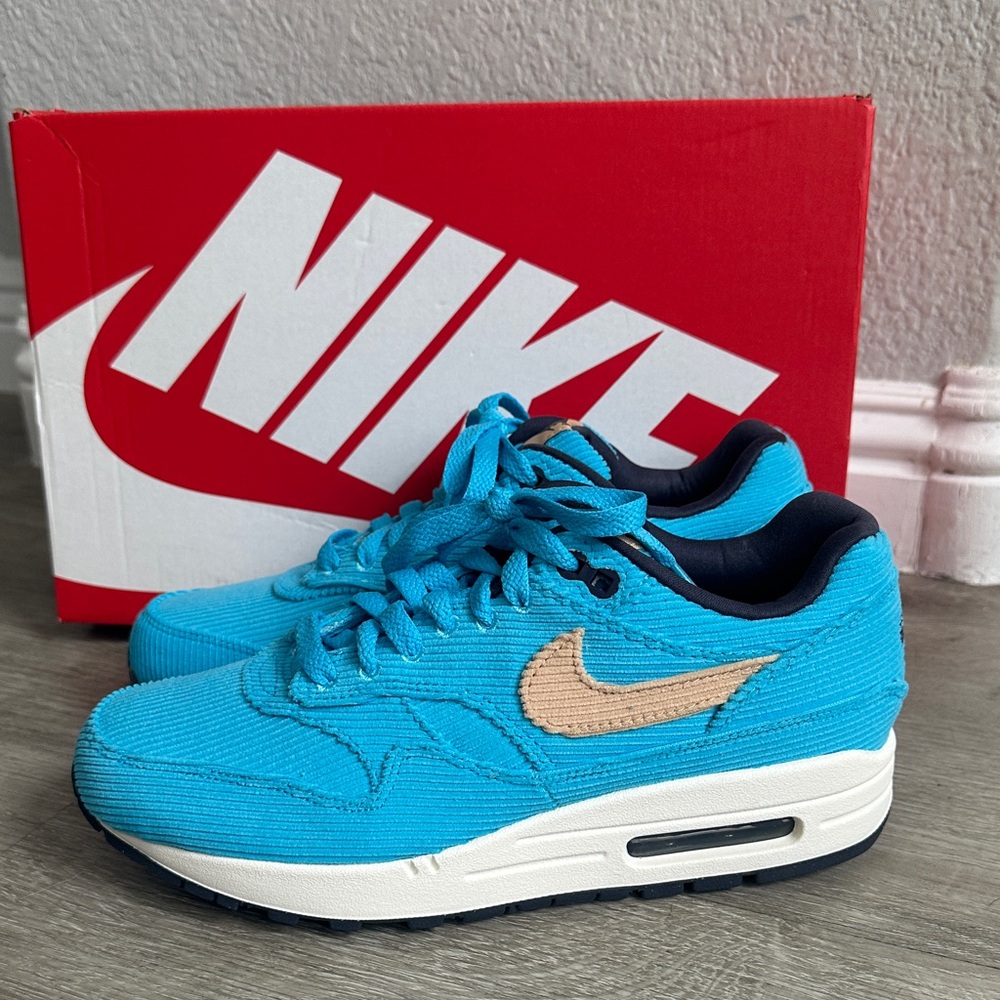 New With Box Nike Air Max 1 Premium Corduroy Baltic Blue Shoes Men 6, Women 7.5